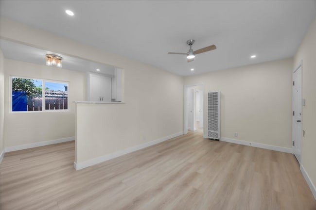 Photo - 3537 Delta Ave Unidad 3537 Delta