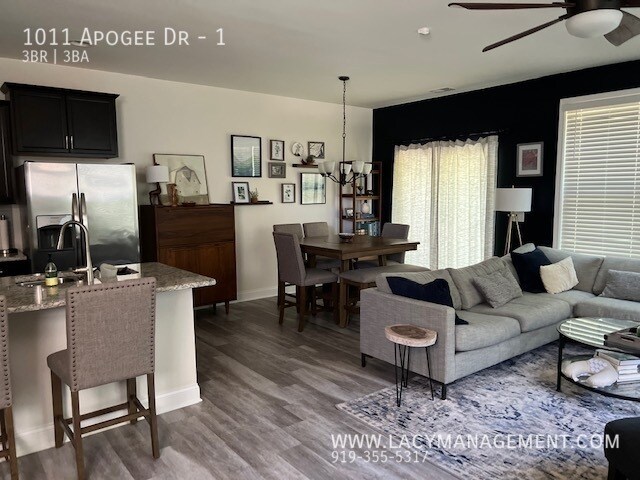 Photo - 1011 Apogee Dr