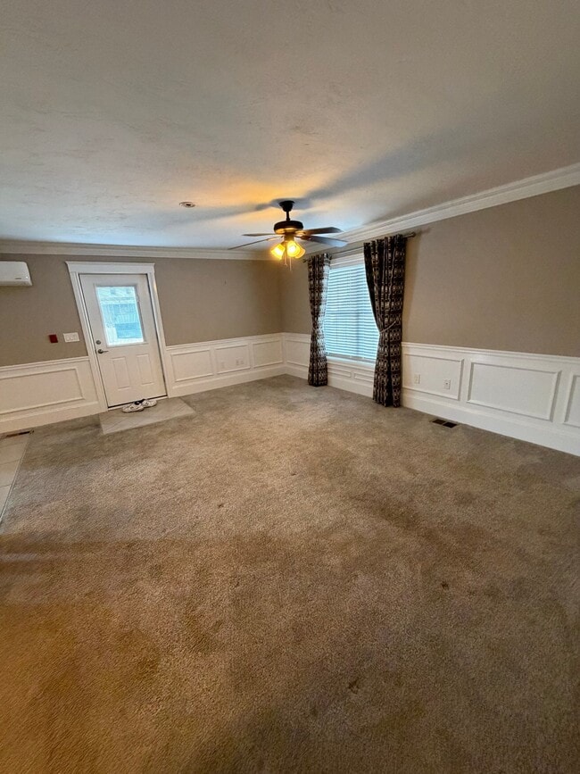 19 N Main St Unit 1A