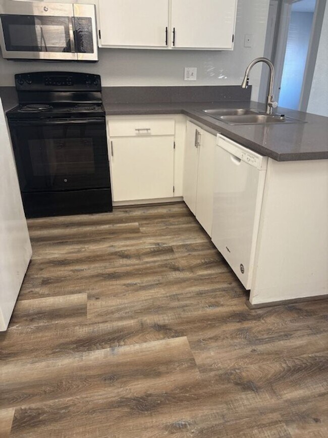 Photo - 2665 Bryandouglas Dr Unidad 2/B