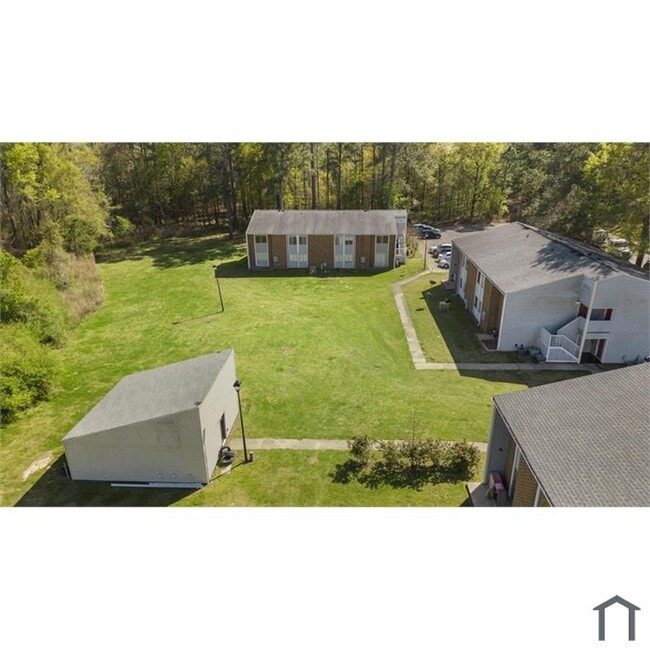 Photo - Charming & Spacious 3-Bedroom Apartment in Greenwood Park Unit 1704C