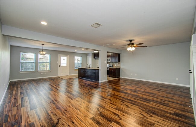 Photo - 15818 Whiteglade Ln