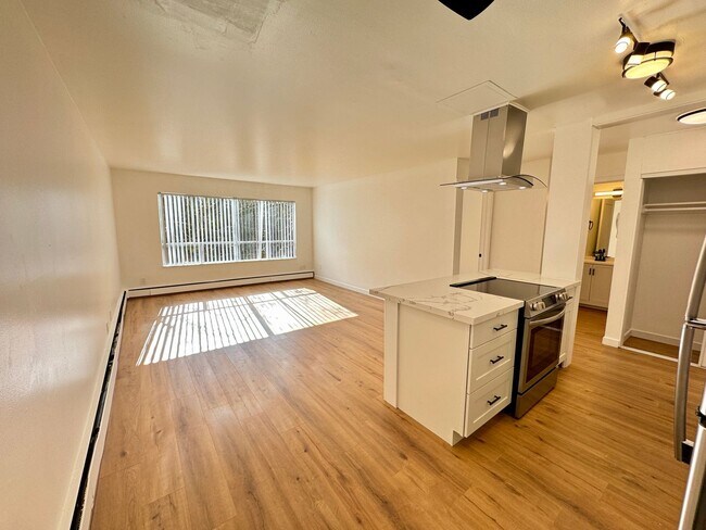 Lorelei Apartments
