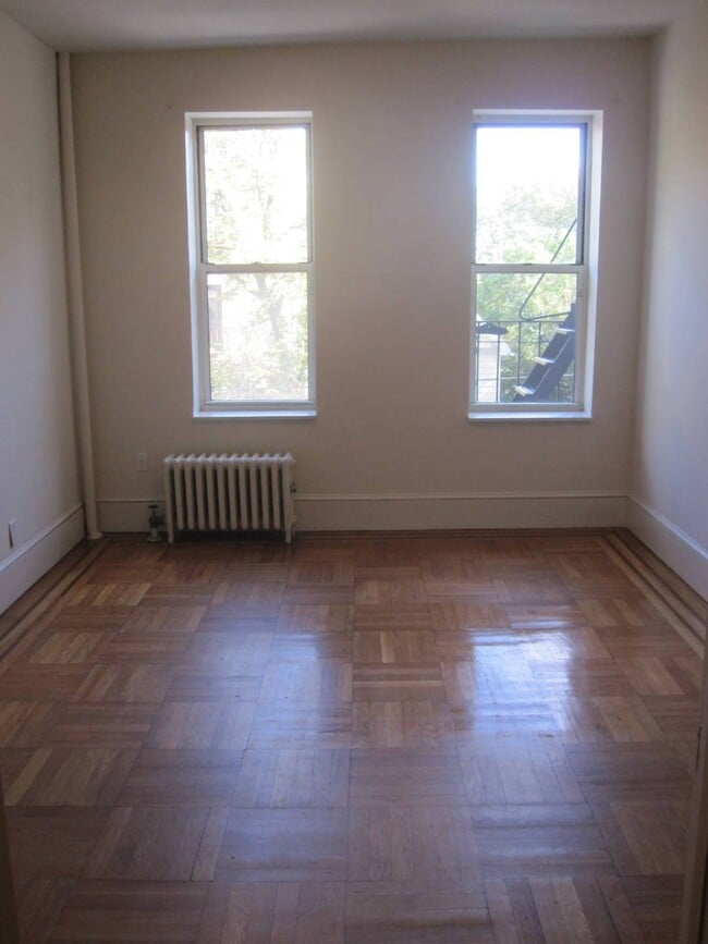Building Photo - 531 82nd St Rental