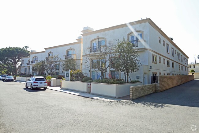 Villa Allegra - Villa Allegra Townhomes