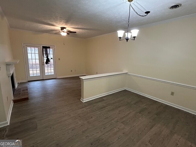 Photo - 250 Cleveland Rd