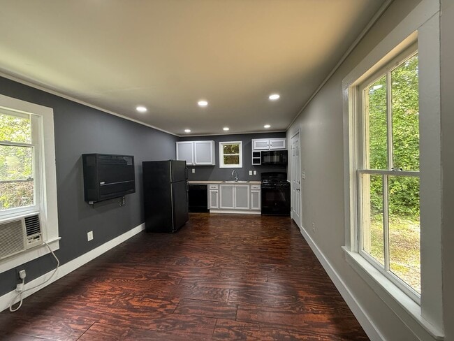 Photo - Downtown Living- Prime 1-Bed Unit for Just $900/Mo!