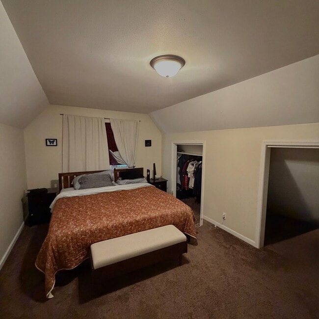 Photo - 1627A E Belleview Pl