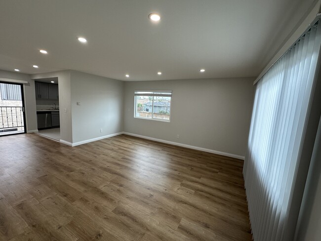 Photo - 1511 257th St Unit 4