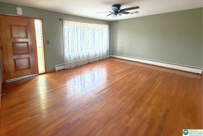 Photo - 510 Zucksville Rd
