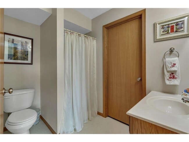 Photo - 1135 Mockingbird Loop