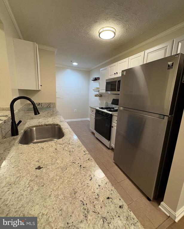 Photo - 653 Burtons Cove Way Unit 1