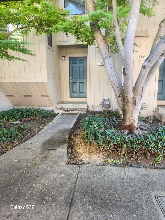 Photo - Beautiful two story condo in a well mainta...