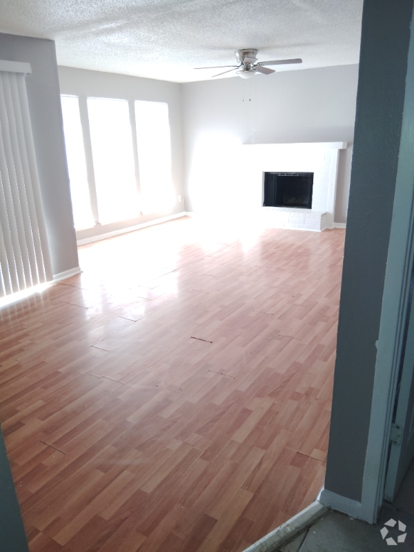 Building Photo - 10110 Forum Park Dr Rental
