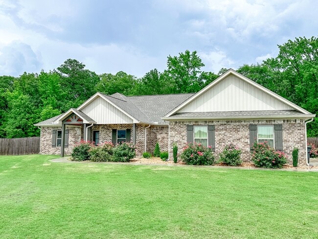 Photo - 211 Dwelling Pl