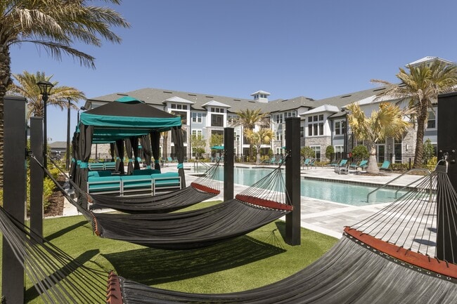 Photo - Addison at Sunlake