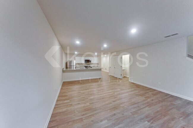 Photo - 306 Ironwood Ct