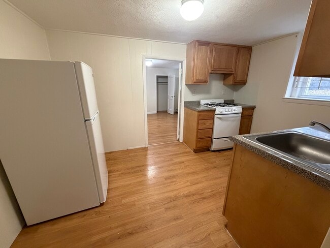131 Sutherland Rd Unit A