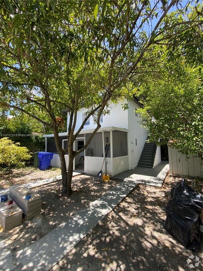Building Photo - 5028 NW 3rd Ave Unit B Rental