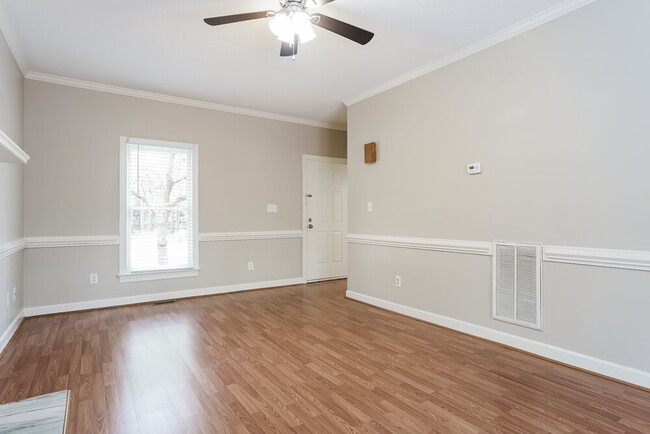 Photo - 212 Sleepy Creek Dr