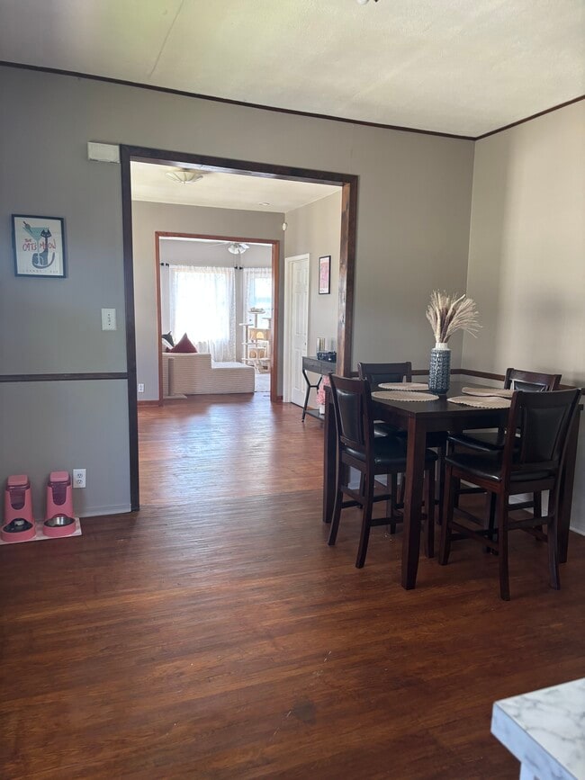 Photo - 248 Tennyson Ave