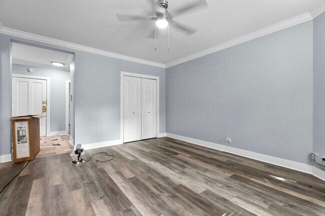 Photo - 3815 N Greenview Ave Unit 3815-GDN