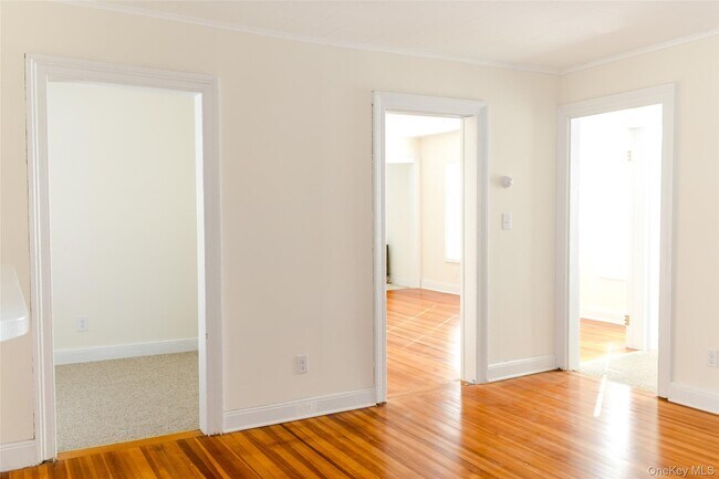 Photo - 296 Main St Unit 2
