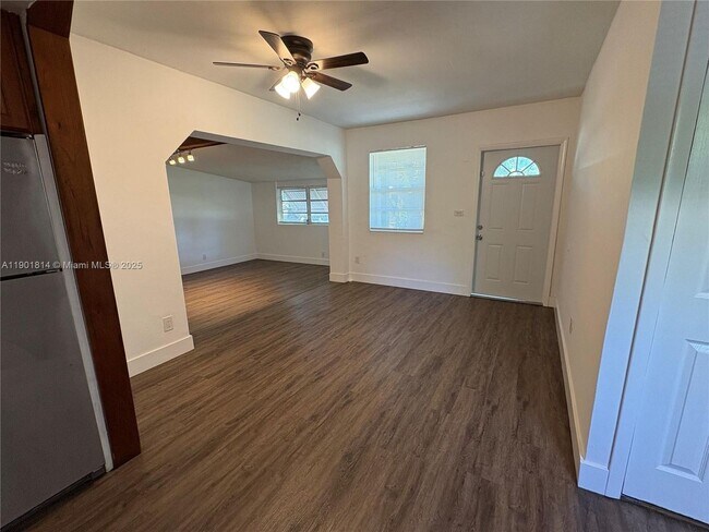 Photo - 1741 NE 52nd St