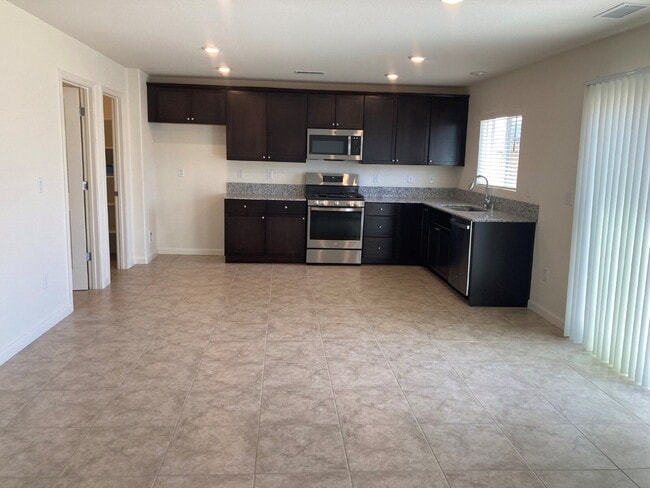 8967 Quail Fls Dr