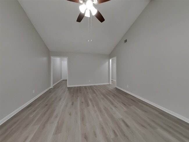 Photo - 18927 Jodywood Dr