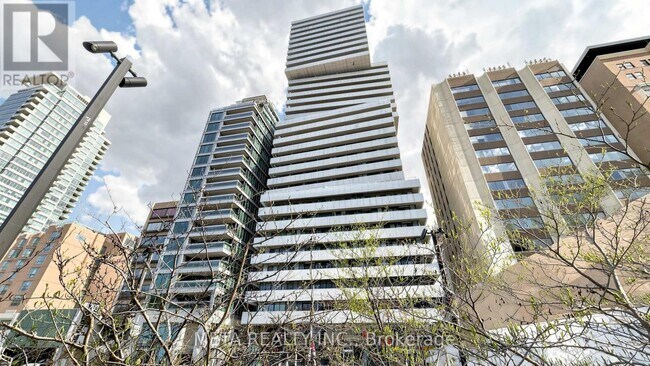 Photo - 200 Bloor St W Unit 2502