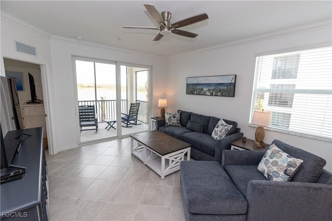 Building Photo - 15375 Grn Acrs Ave Unit 2228