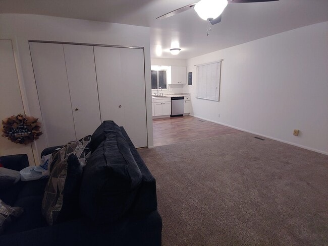 Photo - 351 W 200 S