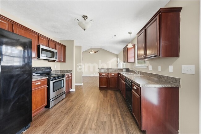 4328 Pender Ct