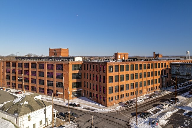 600 W John Street