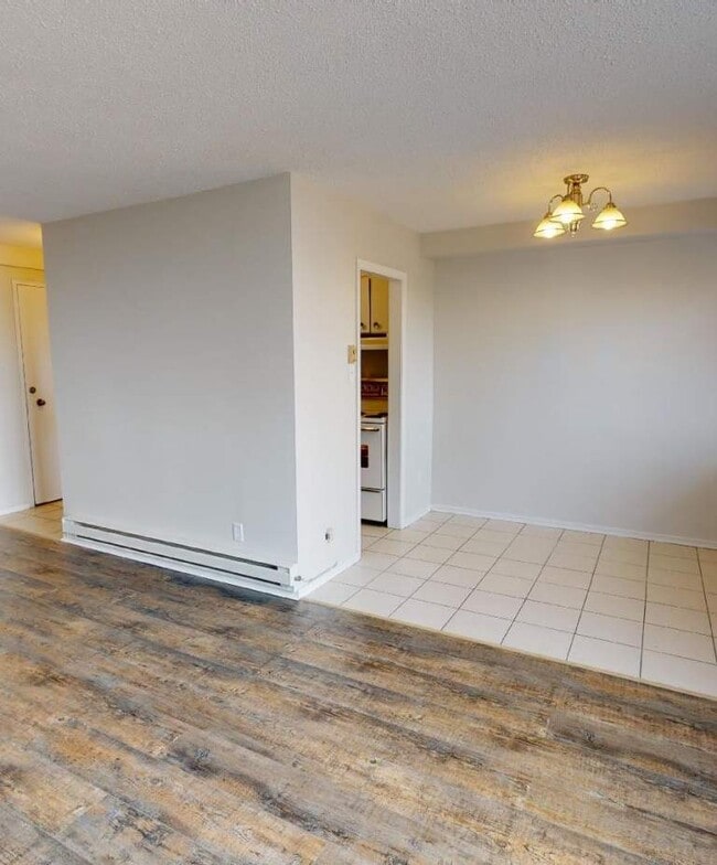 Photo - Windsor Tower