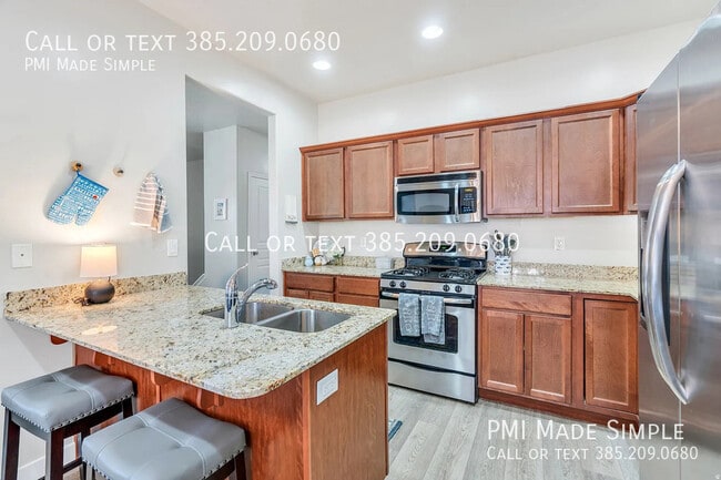 Photo - 256 E Backhand Ln