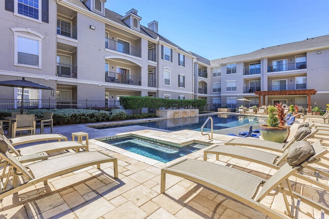 Building Photo - Estates At Bellaire