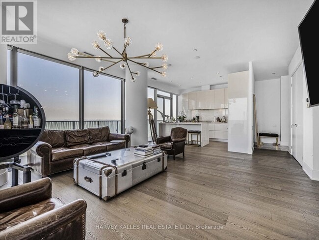 Photo - 42 Charles St E Unité Ph 5605