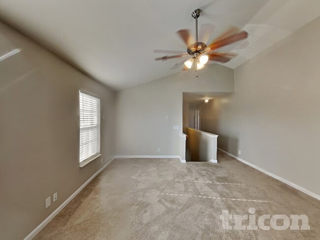 Photo - 1307 Creekside Dr