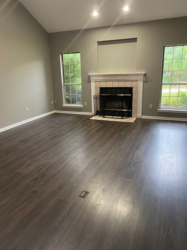 Beautiful & Spacious House in Green Meadow... - Beautiful & Spacious House in Green Meadow...