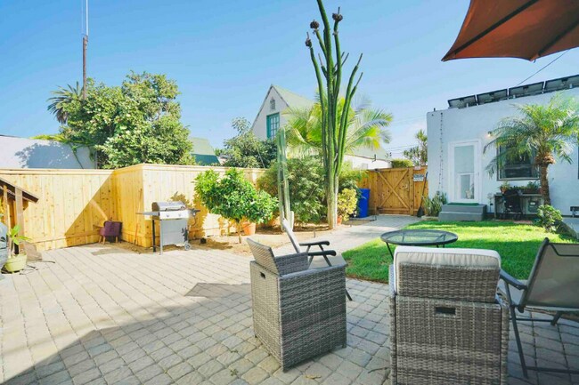 Photo - 3270 Cedar St Unidad A