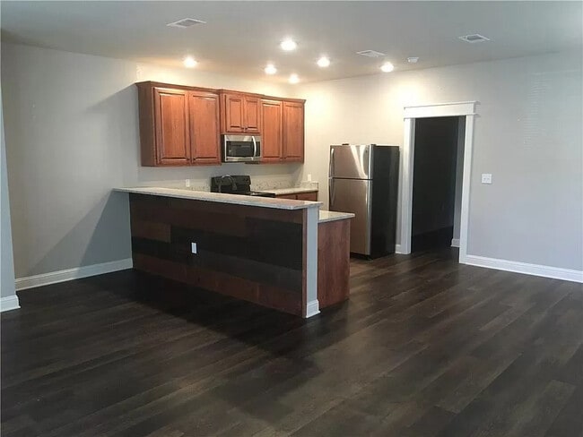 Photo - 635 N 15th St