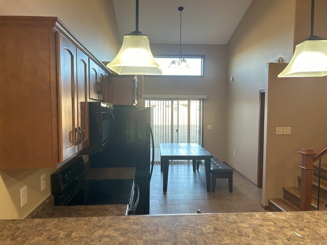 Photo - 6611 S Tomar Rd