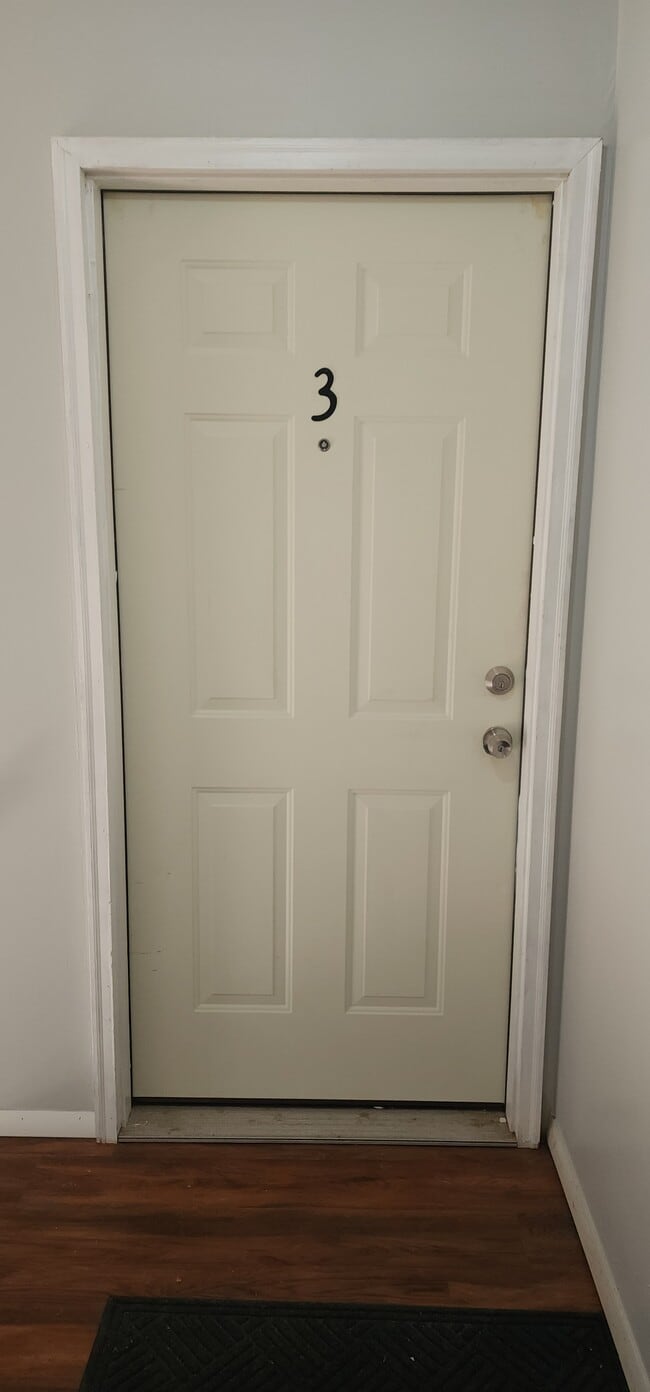 Front Entry - 510 S Clayton St Apartments Unit 3