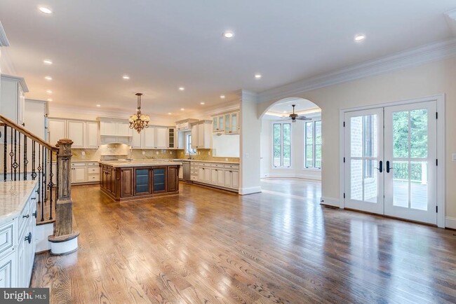 Photo - 7112 Georgetown Pike