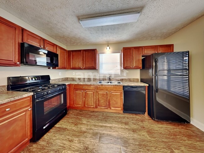 Photo - 1028 Pepper Cir NW