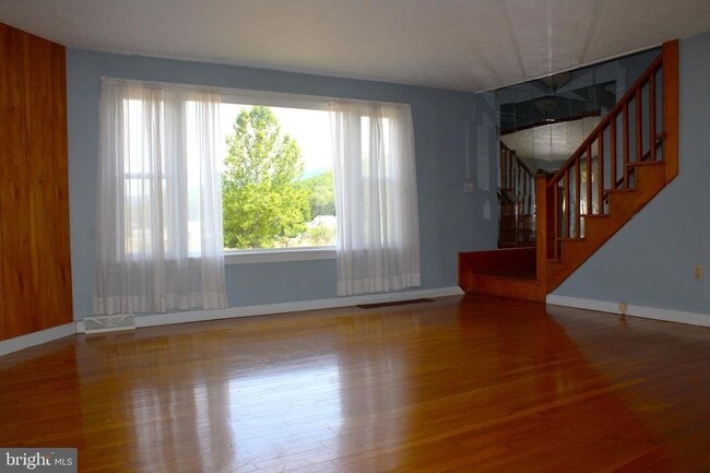 Photo - 13500 Country Ln NE Unit 13500 Country Lane
