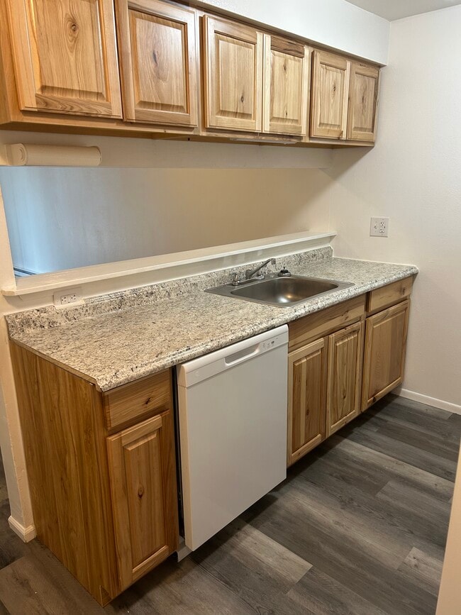 Photo - 3023 N Hogan St Unidad C