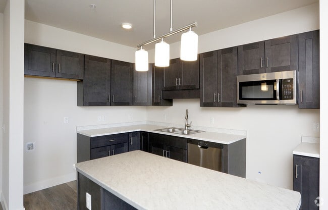 kitchen - 1185 Shelburne